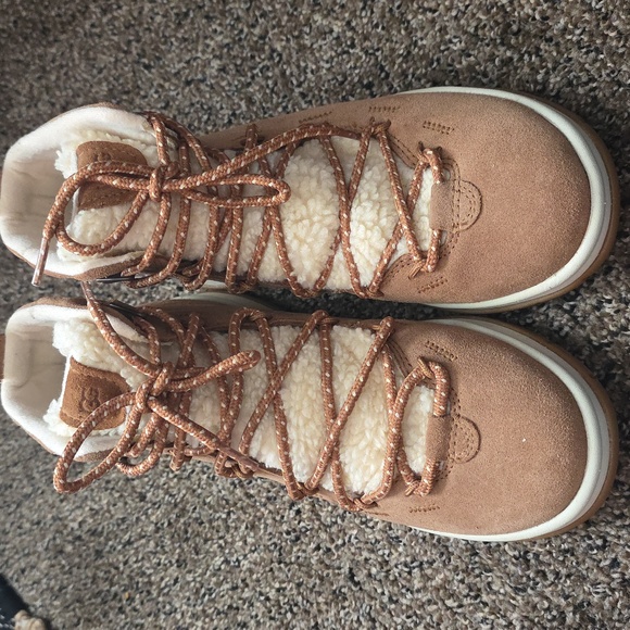 New UGG Women's Lakesider Heritage Mid Boots - Picture 4 of 6